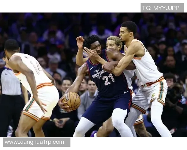 恩比德与唐斯的对决:谁能在NBA赛场上书写新的传奇篇章 恩比德与唐斯的对决:谁能在NBA赛场上书写新的传奇篇章