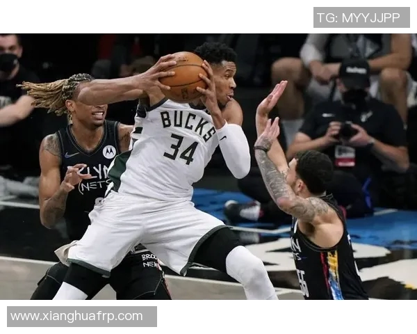 篮网与热火激战正酣巴特勒领衔对决展现球队实力与激情