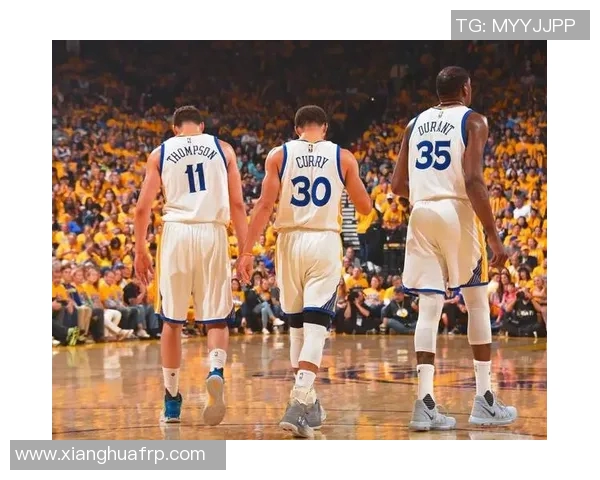 勇士与掘金季后赛对决结果揭晓球迷热议精彩瞬间与战术分析 勇士与掘金季后赛对决结果揭晓球迷热议精彩瞬间与战术分析